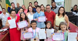 Câmara de Itapecerica promove entrega de Moções de Aplausos
