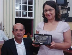 Vereador Lúcio e homenageada Eoísa Helena Tavares Santos