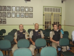 Imagem  do álbum Fotos da Reunião Ordinária do Dia 08 de Junho de 2015 - HOMENAGEM À POLICIA MILITAR DE ITAPECERICA